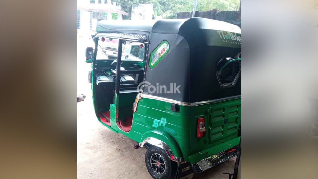Bajaj 3 wheeler 2018 for sale in Sri Lanka