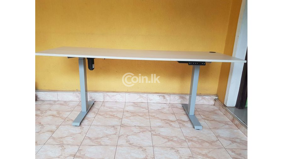 Electric Height Adjustable computer table