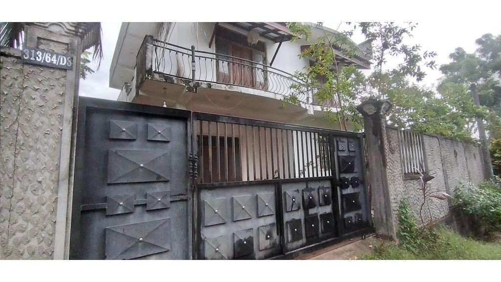 House for rent 800m away from Miriswatta junction in Gampaha