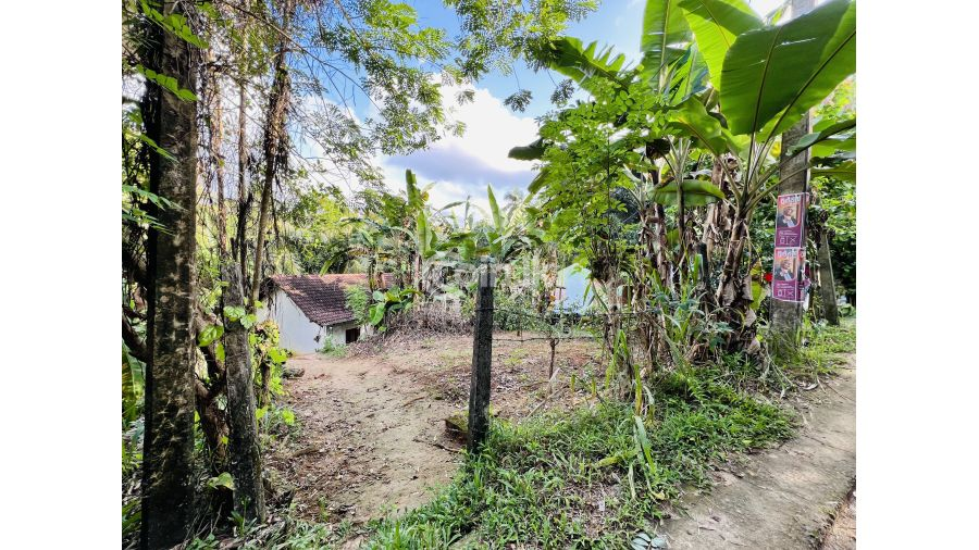 Land with A House for Sale in Warakapola