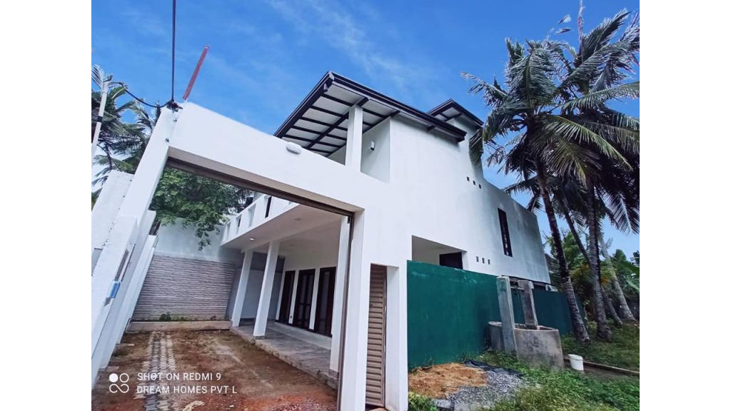 House for sale in Pannipitiya, Colombo