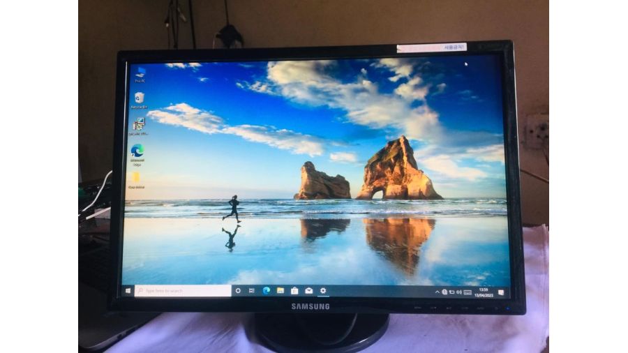 lcd monitors for sale