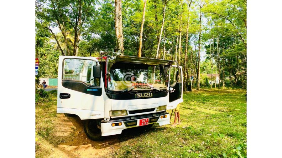 Isuzu 210  for sale in Sri Lanka
