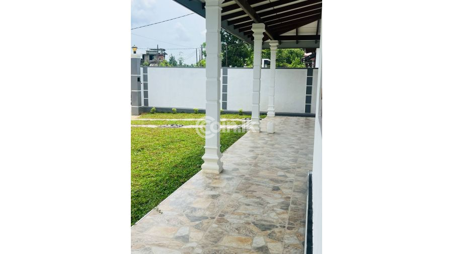 House for sale in Homagama අංග සම්ප�