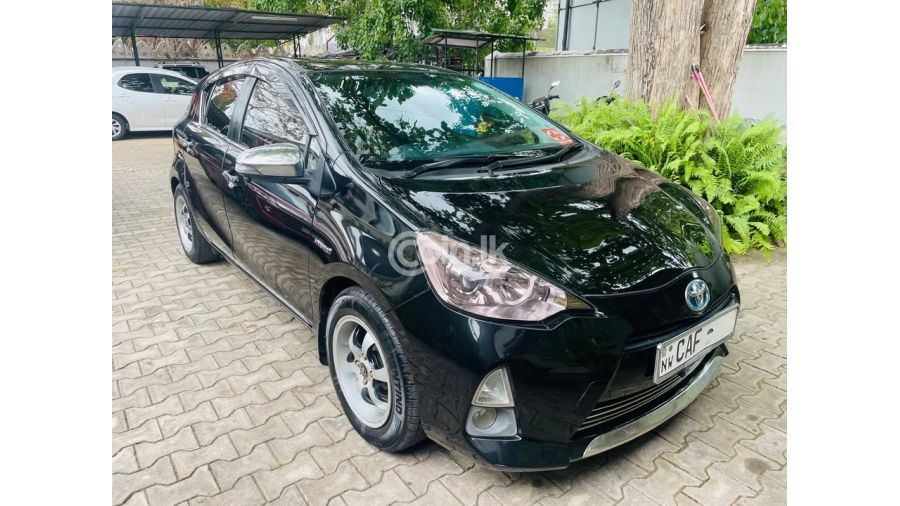 Toyota AQUA S Grade 2014 ( Fully Loaded Package ) 