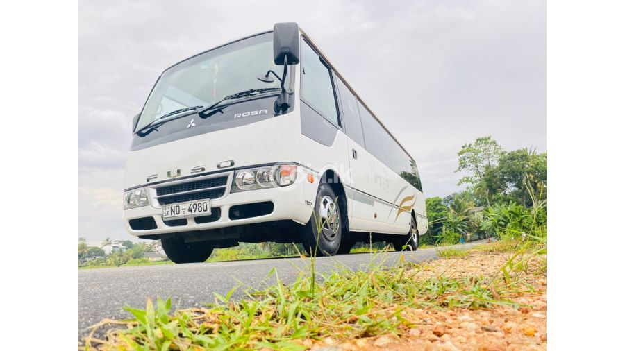 Kottawa Ac Bus for hire  | Toyota |coaster | Mitsu